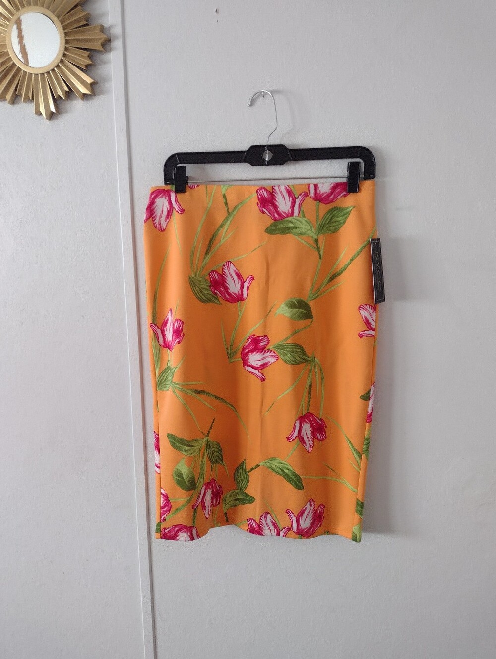Floral Knee Length Womens Small Skirt